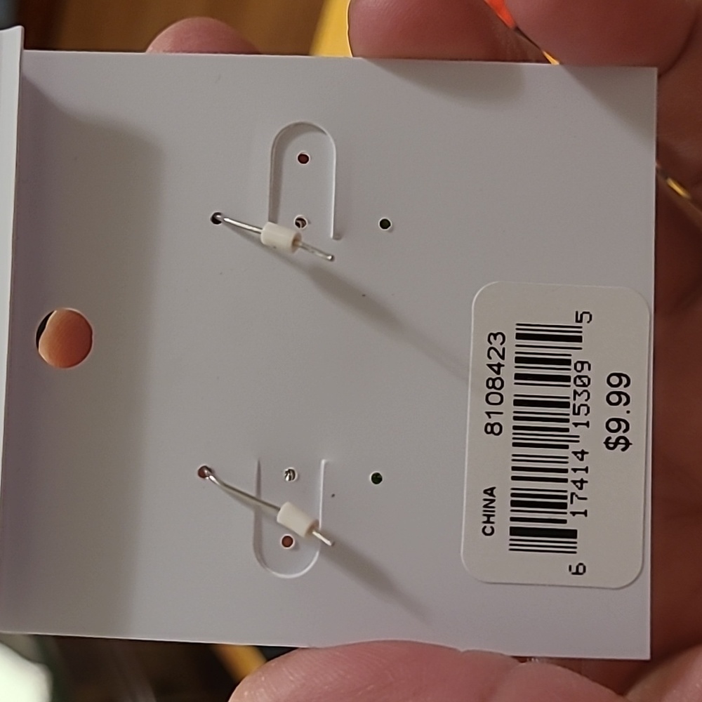 4/$20 NWT Periwinkle by Barlow Earrings - Picture 3 of 3